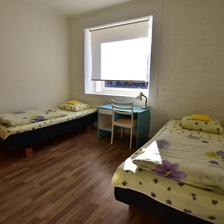 Saare Automatic Hostel Pärnu Extérieur photo