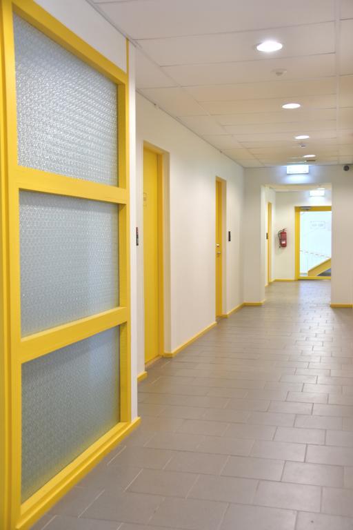 Saare Automatic Hostel Pärnu Extérieur photo