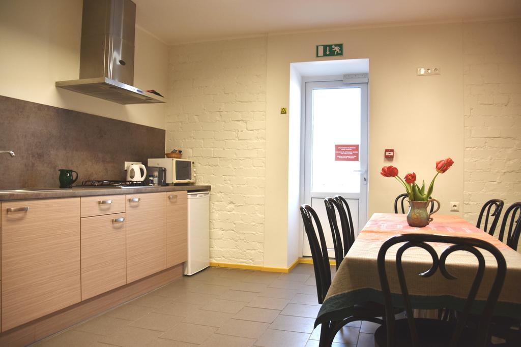 Saare Automatic Hostel Pärnu Extérieur photo