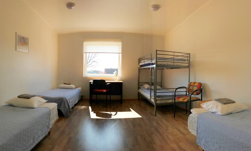 Saare Automatic Hostel Pärnu Extérieur photo